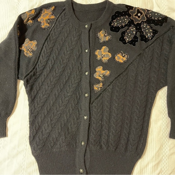 Vintage Made in Italy Wool Cardigan with Animal Print Accents Black - Picture 5 of 16